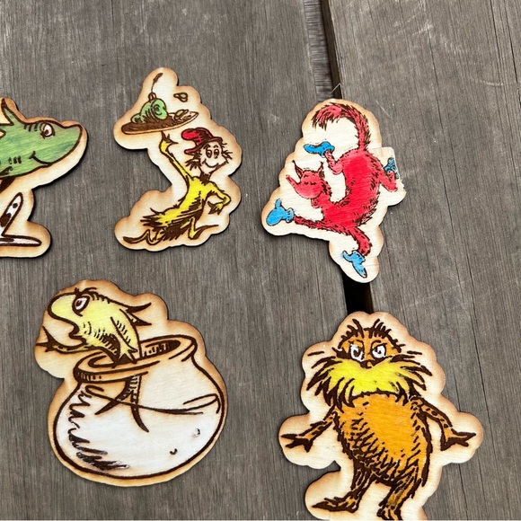 Dr Seuss Pyrography Wood Burning Small Decor Pieces Set of 9 - Picture 4 of 10